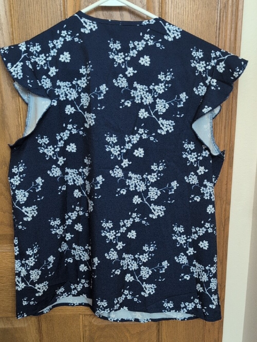 Women's Navy Floral Button-Front V-Neck Top - Picture 2 of 3